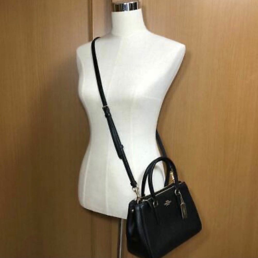 Small Coach Crossbody Bag (Authentic)